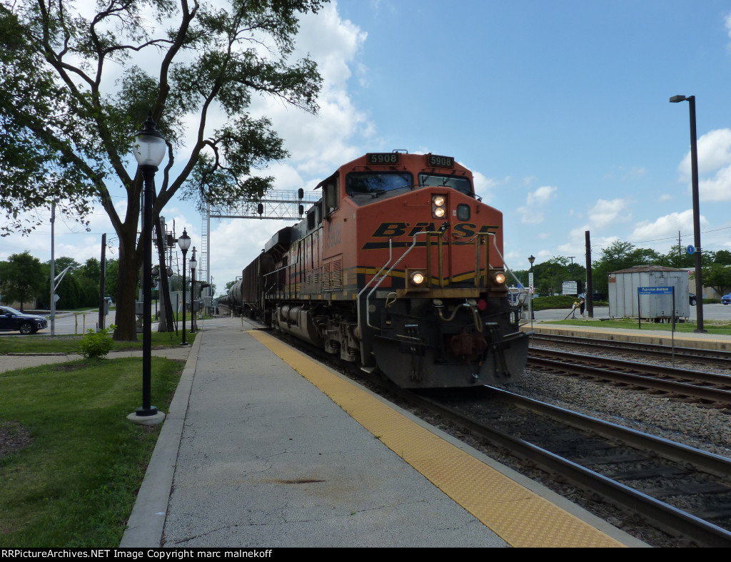BNSF 5908